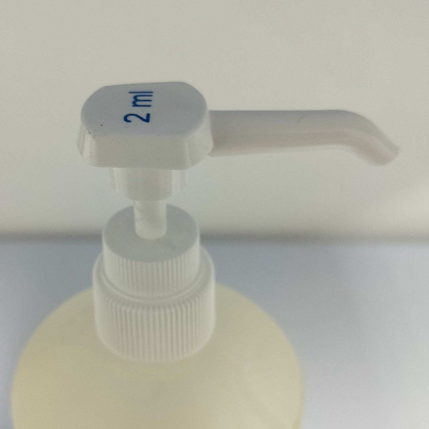Annostelupumppu 2ml 1L pulloon