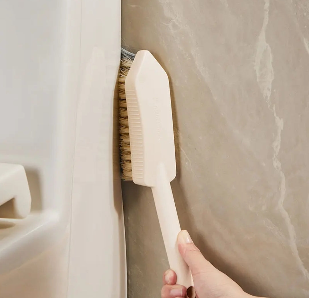 Pitkävartinen puhdistusharja